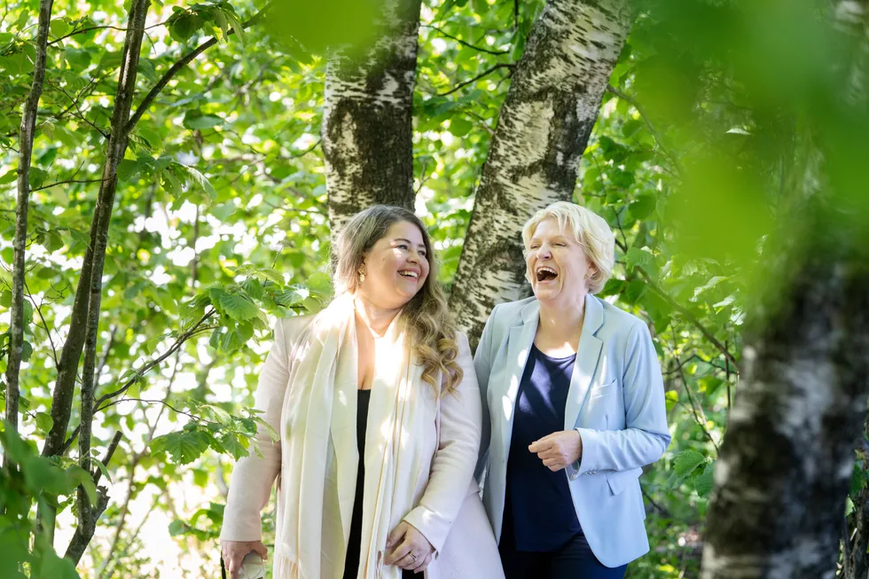 Camilla Dybendal (til venstre) og Åshild Hanne Larsen er to av kvinnene bak fondet Frøya Ventures som skal satse på kvinnelige gründere.