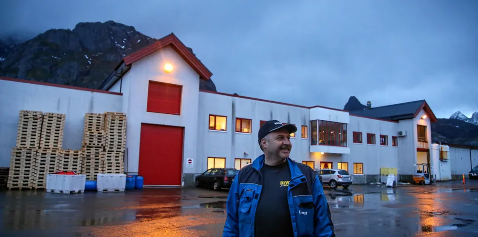 Daglig leder, Ernst Iseli, er fornøyd med årets makrellsesong i nord.