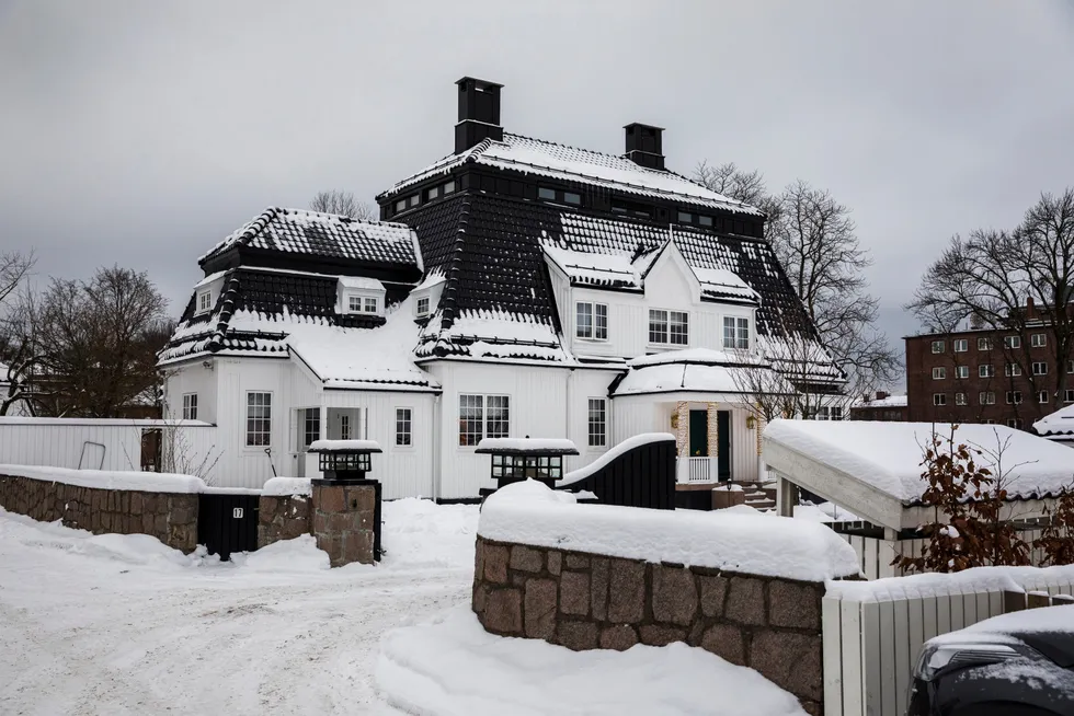 Dette er villaen som Denise Anfinnsen kjøpte i 2016 – og som har versert for retten i årene siden.