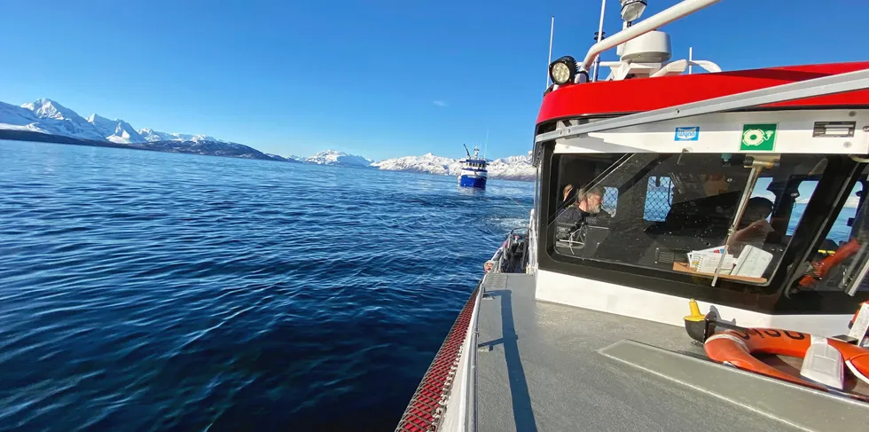 «Stormfuglen» ble slept inn til Tromsø av redningsskøyta «Gideon».