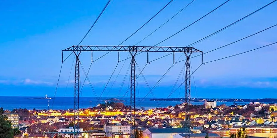 Tirsdag faller strømprisen til 6 øre/kWh for kundene i Kristiansand og resten av NO2 (og NO1) i én time. Døgnprisen blir den laveste for en hverdag siden romjulen i fjor.