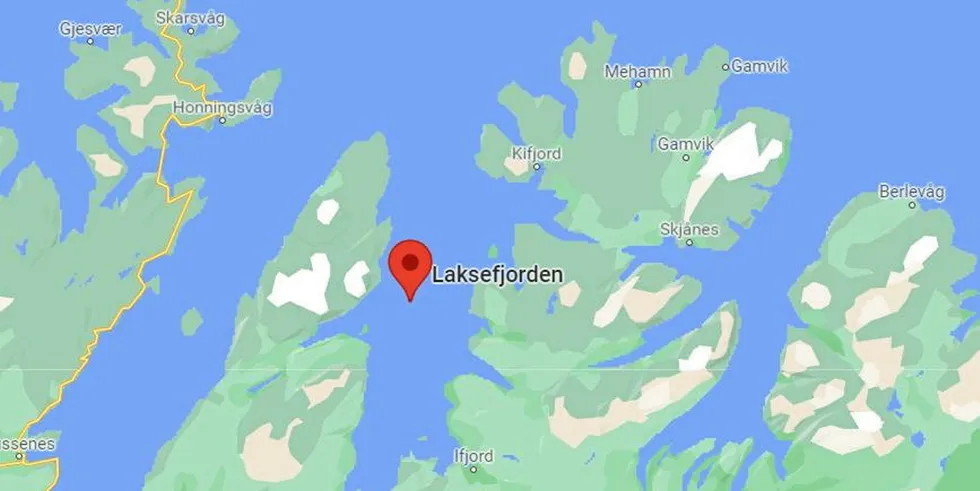 Eidsfjorden, hvor rømmingen har skjedd, er en sidearm til Laksefjorden.