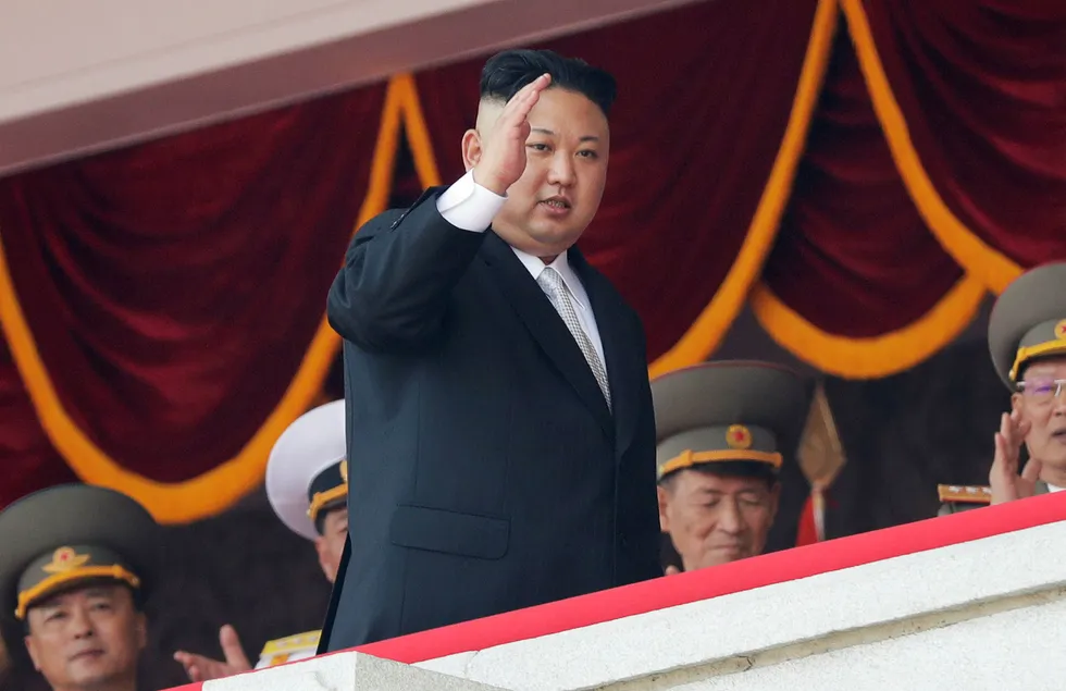 Kim Jong-un og Nord-Korea har skapt mye hodebry for verdens stormakter i sommer. Foto: Wong Maye-E/AP/NTB Scanpix