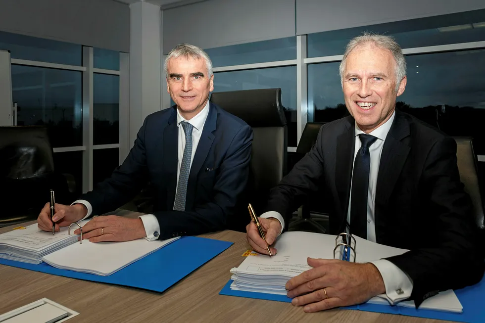 New approach: TEPUK managing director Jean-Luc Guiziou (left) and executive vice president of Ponticelli Thierry Le Gangneux (right) signing the GMOC contract at Total’s Aberdeen headquarters on 30 January