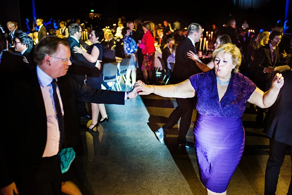 Ekteparet Finnes/Solberg danser på Høyres landsmøte i 2013, bare måneder før Erna Solberg blir Norges statsminister i åtte år.