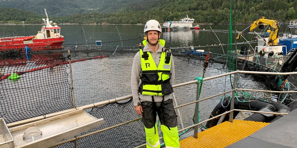 Dagleg leder i Lingalaks, Kristian Botnen, forteller at de har tatt i bruk Manolins nye system.