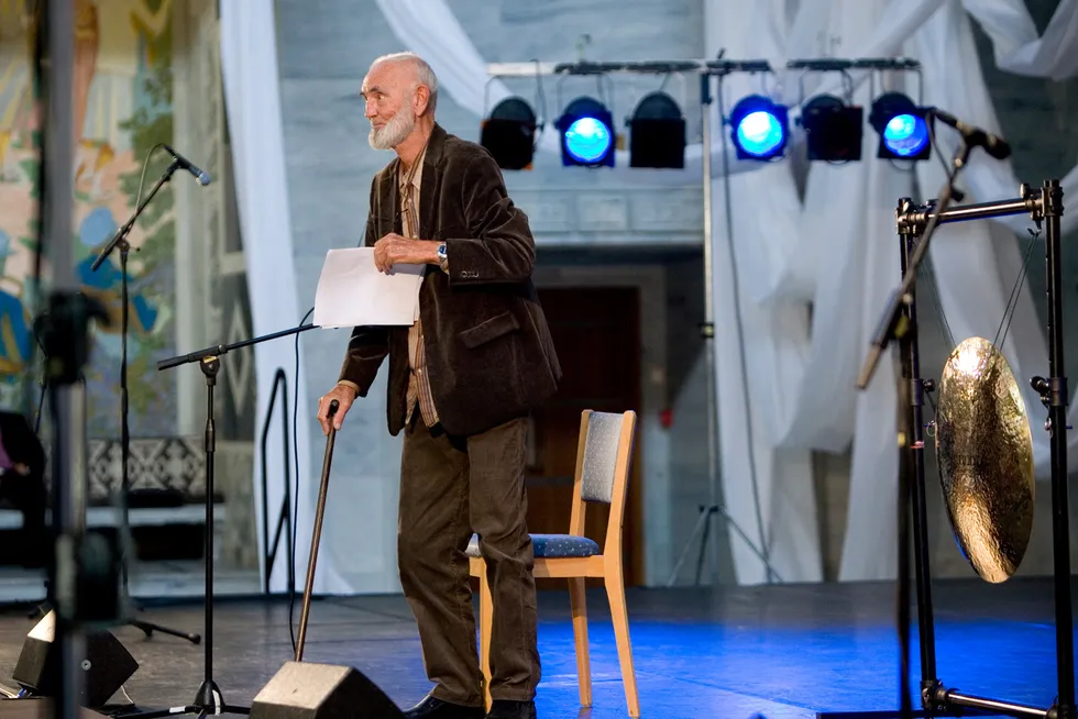 Odd Børretzen så det før Piketty, skriver artikkelforfatteren. Den nå avdøde visekunstneren deltok under åpningen av Oslos største festival, Mela 2008, i Oslo rådhus.