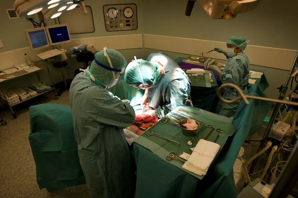 Operasjonsteamet på Levanger sykehus begynte å operere feil kne. Her et illustrasjonsbilde. Foto: Kallestad, Gorm