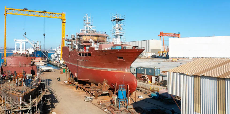 «Barentsea» er det foreløpige navnet på opprinnelig «Radek» under bygging ved Özata Shipyard i Istanbul, Tyrkia. Fiskebåten beregnes som 60 prosent ferdigbygd.