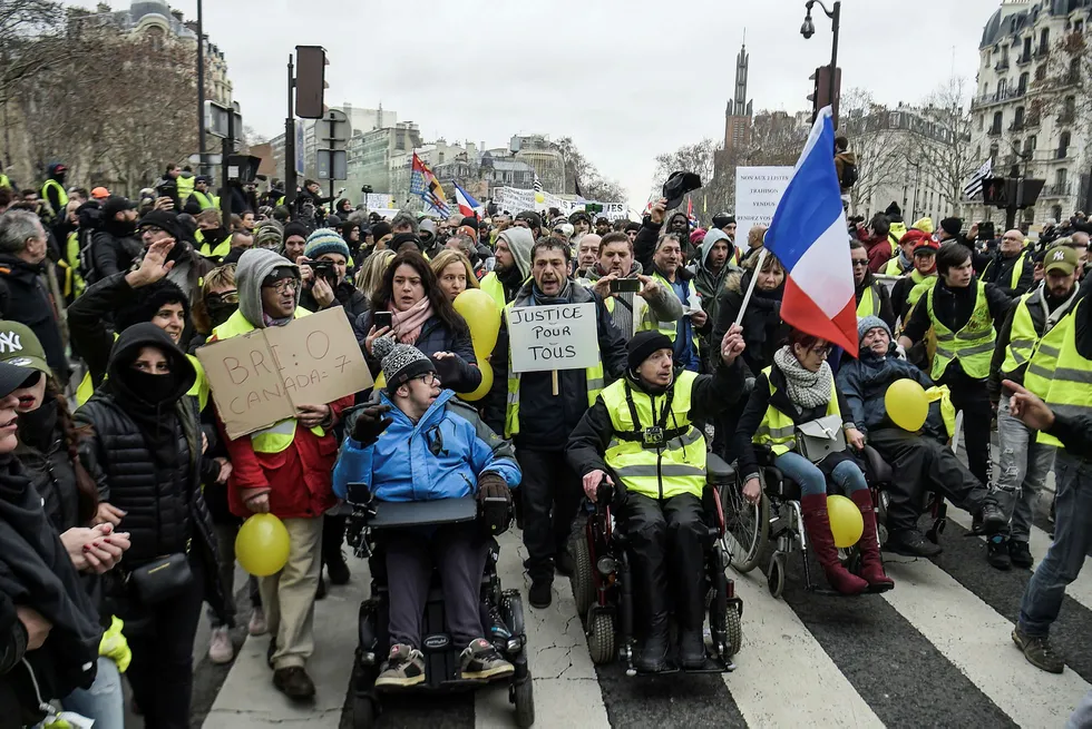 Sist helg deltok anslagsvis 58.600 franskmenn i demonstrasjoner på forskjellige steder i Frankrike.