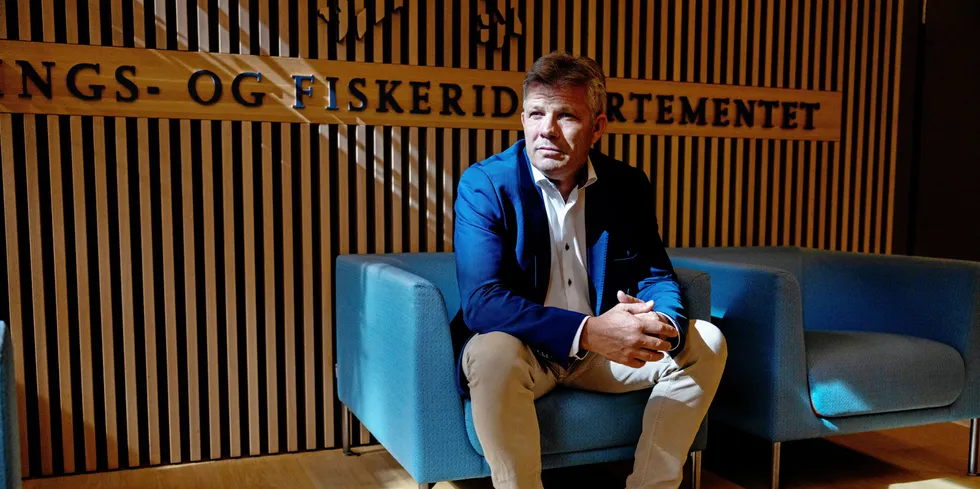 Bjørnar Skjæran . Norges fiskeri- og havminister