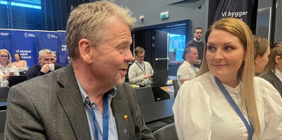 Nord Fiskarlag ber om at trålstigen gjeninnføres før neste kvoteår. Her ved styreleder Roger Hansen og daglig leder Hanne Fagertun.