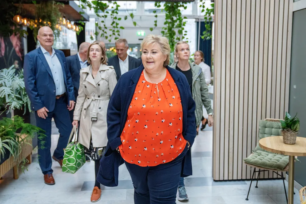 Statsminister Erna Solberg besøkte tirsdag ammoniakkselskapet Horisont Energi i Sandnes sammen med olje- og energiminister Tina Bru (H) og næringsminister Iselin Nybø (V).