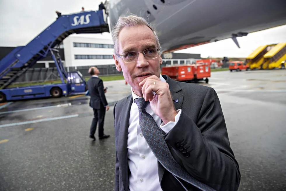SAS-sjef Rickard Gustafson trenger et stort milliardbeløp fra eierne for å ta selskapet gjennom koronakrisen, og åpner for å få Norge med. Her fra mottagelsen av langdistanseflyet Airbus A350 i København på tampen av fjoråret.
