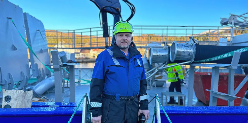 Nils Myklebust har jobba om bord på brønnbåt i 10 år og på sjøen i til saman 40 år. No er han klar for pensjonistlivet.
