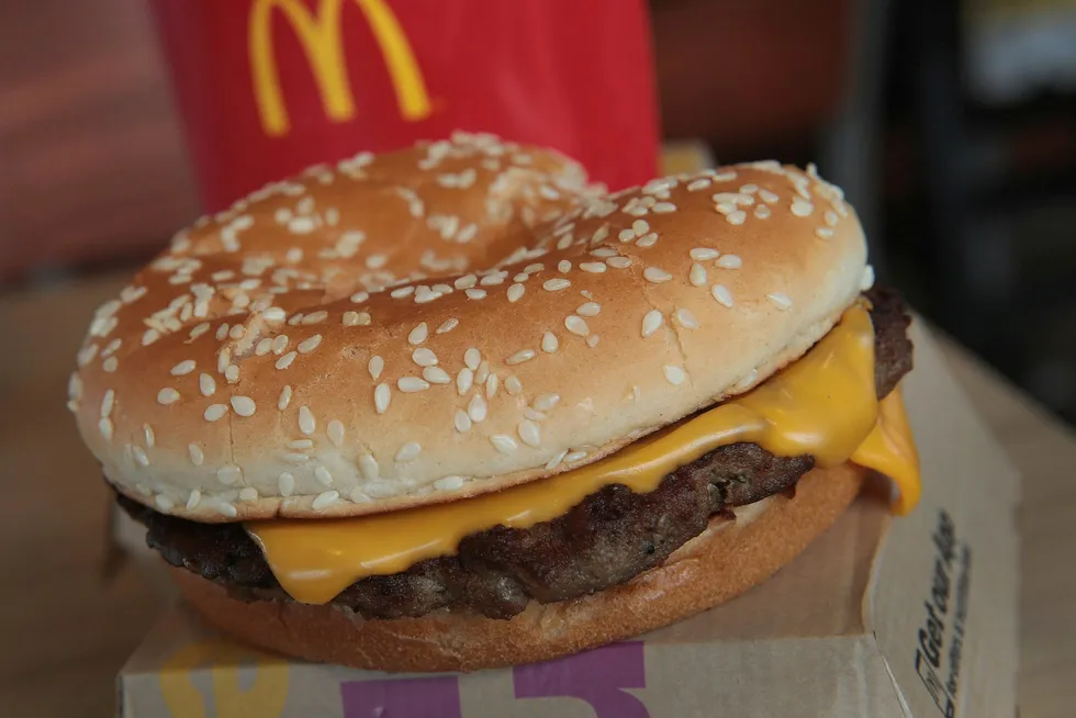 McDonald's bytter til ferskt oksekjøtt i sine Quarter Poundere i USA fra neste år. Foto: SCOTT OLSON/Getty Images/NTB Scanpix