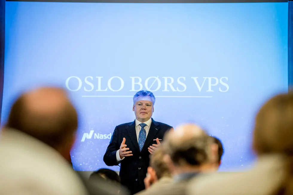 – Beslutningen om ikke å kreve at enhver som søker å oppnå kontroll over Oslo Børs VPS må skaffe seg et flertall på to tredjedeler av aksjene skuffende,» sier Nasdaq Nordic-sjef Lauri Rosendahl