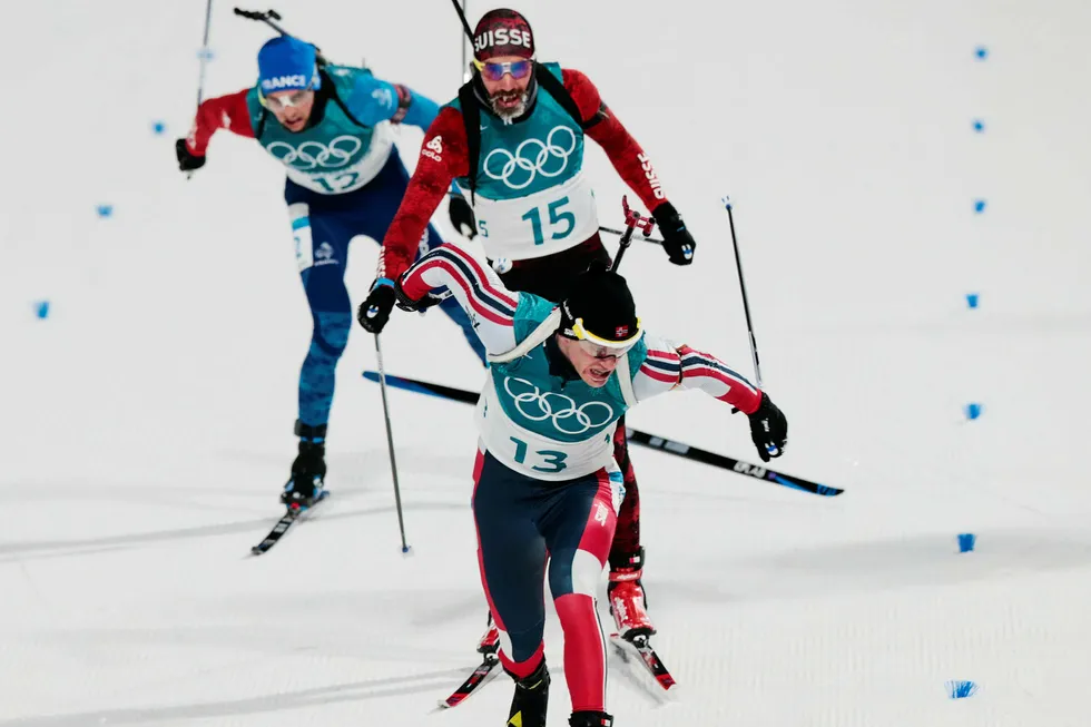 Tarjei Bø i aksjon på 10 km sprint skiskyting i Alpensia Biathlon Centre under vinter-OL i Pyeongchang. Foto: Lise Åserud/NTB Scanpix