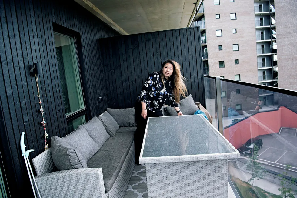Aisa Maria Phan er på jakt etter en sekundærbolig i Oslo eller Bærum. Hun ville sett etter større leiligheter dersom det ikke var et gitt gjeldstak. Foto: Elin Høyland