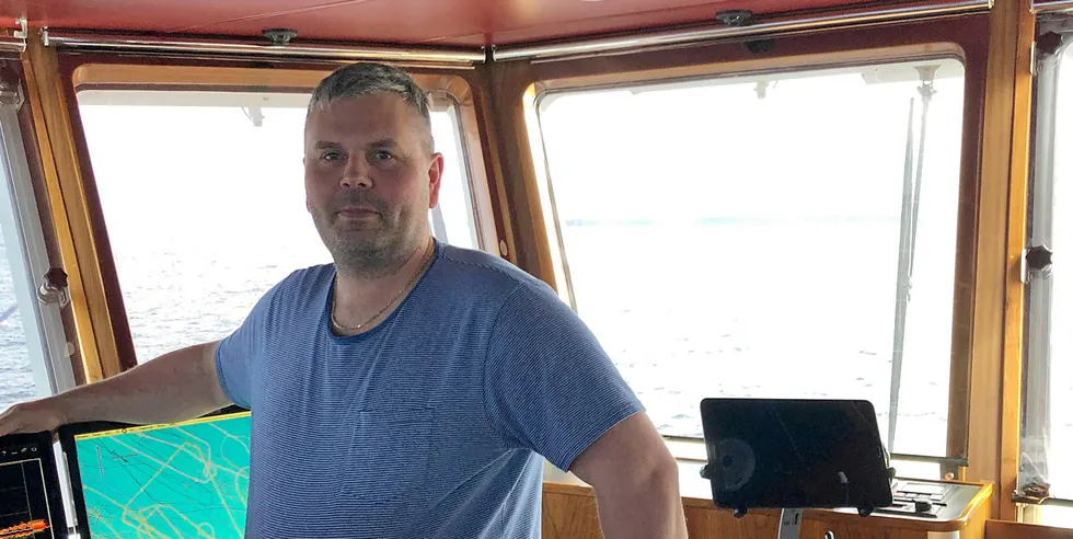 Skipper Jan Petter Børresen ser lyst på mulighetene til å berge båtens gjenværende sildekvote i høst.