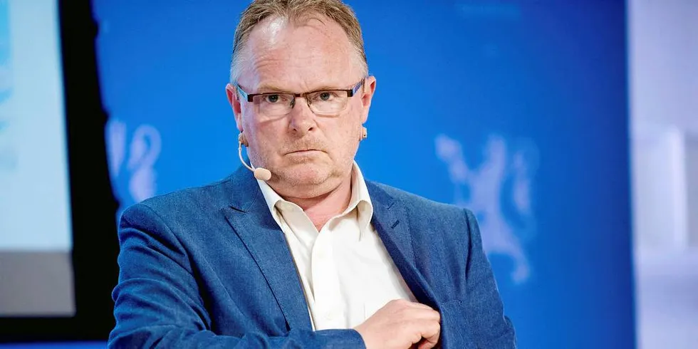 MELDINGER PÅ NATTEN: Per Sandberg sendte meldinger med ubehagelig innhold natt til lørdag, til redaktør Øystein Hage i Fiskeribladet. Foto: Mikaela Berg