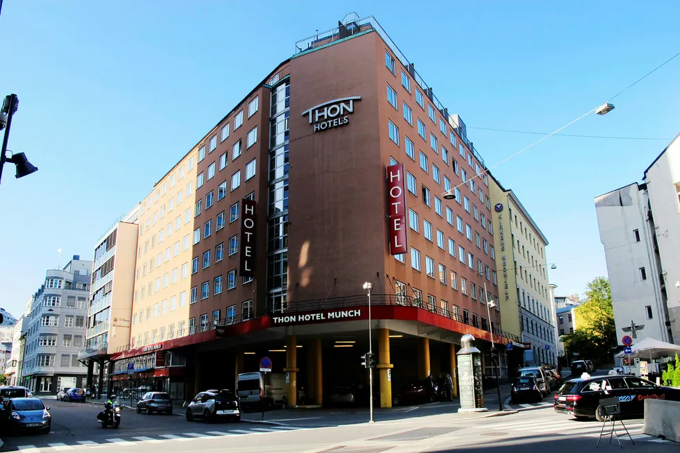 Oppussingen som nylig er gjennomført, redder ikke helhetsinntrykket av Thon Hotel Munch i Oslo sentrum. Foto: DN