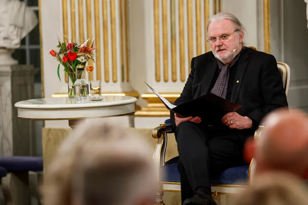 Jon Fosse talte i Stockholm 7. desember i fjor, og nylig fortalte han at «du verda som eg kvidde meg for å halda denne talen, og kor frykteleg nervøs eg var».