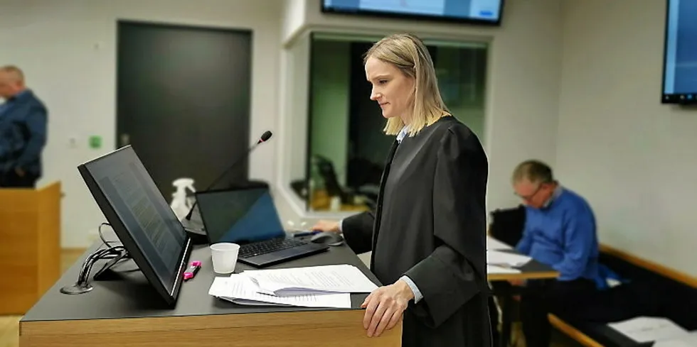 Advokat Silje Bruun Teigen avviste fullstendig kravet om erstatning mot Kåre Nyvoll fra rederiet Stormfuglen i Møre og Romsdal tingrett fredag.