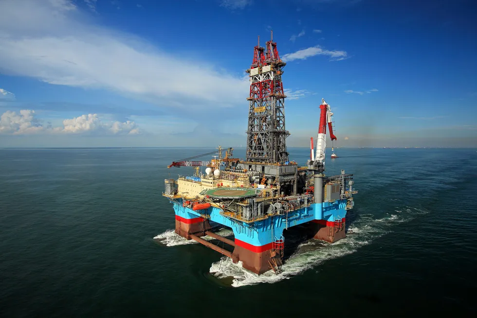 Start: the Maersk Drilling semi-submersible rig Maersk Developer