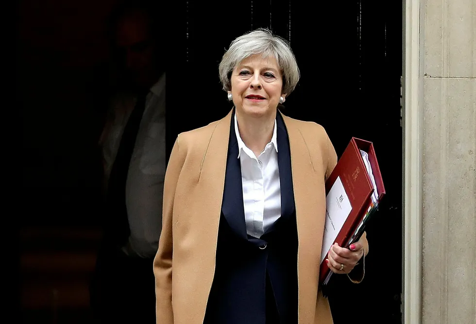 Statsminister Theresa May følger spent med på lokalvalgene i Storbritannia. Foto: Dan Kitwood/Getty Images/