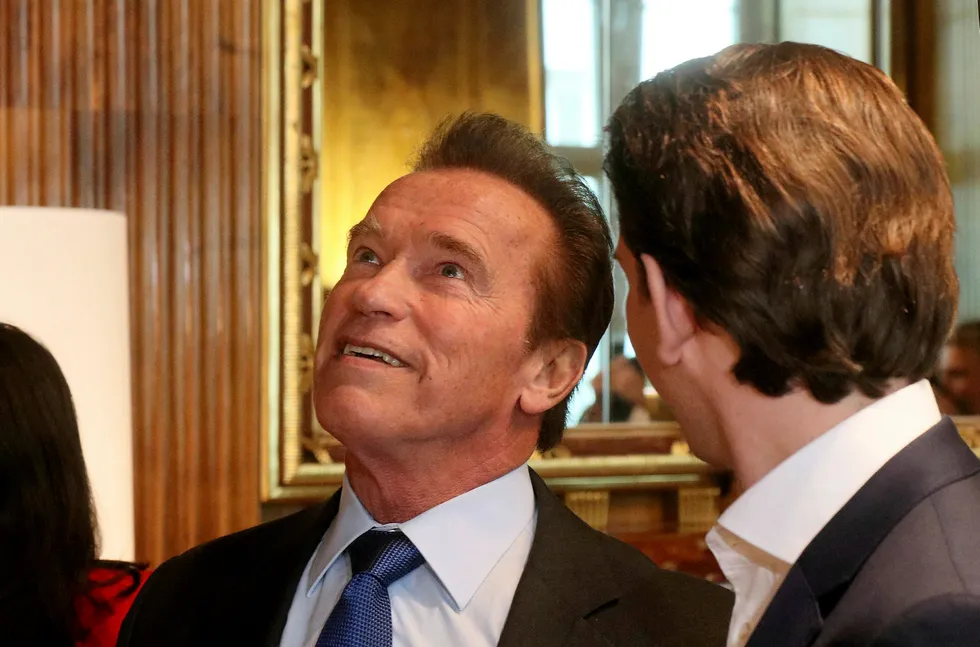 – Det er helt uansvarlig å selge et produkt som du vet dreper, sier Arnold Schwarzenegger. Foto: Ronald Zak/NTB Scanpix