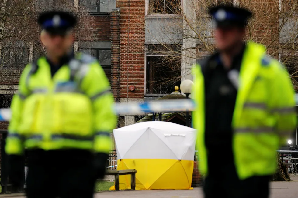 Britisk politi har sikret et område i Salisbury i forbindelse med at en russisk eksspion og datteren hans ble utsatt for nervegift i byen. Begge ble kritisk skadd, men overlevde. Bildet ble tatt i mars 2018
