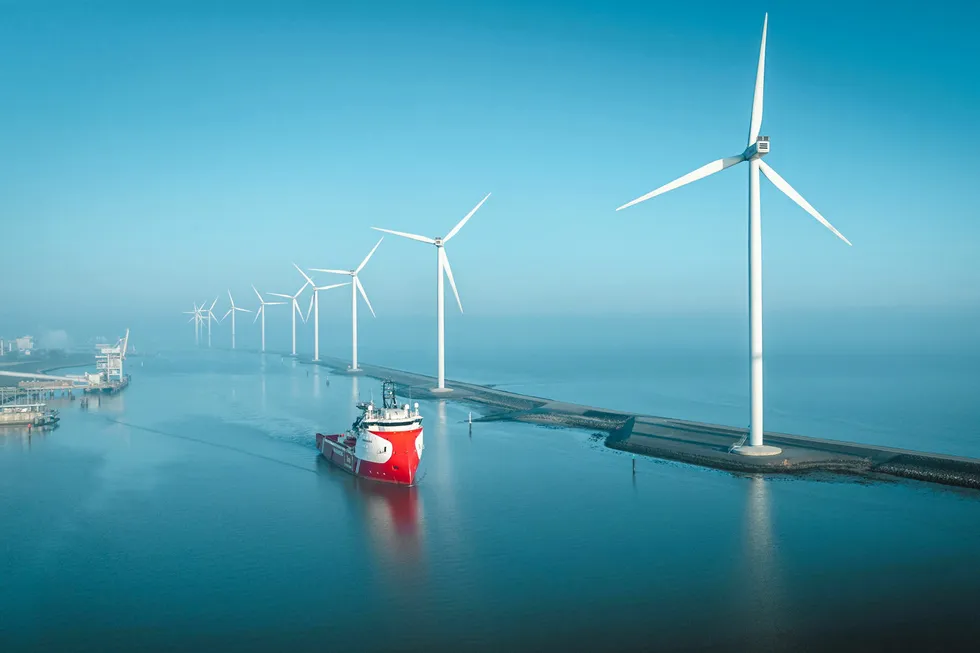 New player: a Wagenborg Offshore vessel on location at an offshore wind farm