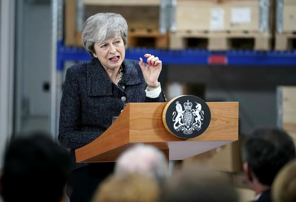 Britenes statsminister Theresa May advarer mot konsekvensene hvis ikke parlamentet godkjenner hennes brexit-avtale.