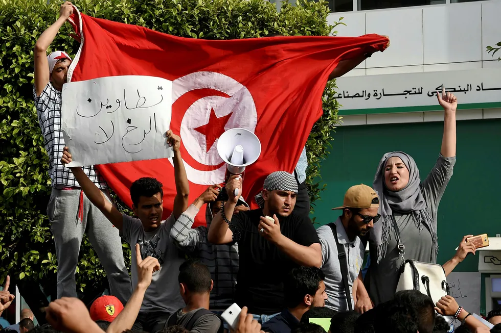 Demonstration: protesters demand jobs and share of Tunisia's oil revenues