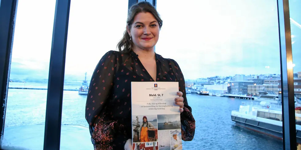 Kvotemeldingen ble presentert i Tromsø 12. januar. – Jeg mener fremdeles vi la frem en god kvotemelding. Det står jeg veldig inne for enda, sier fiskeri- og havminister Cecilie Myrseth.