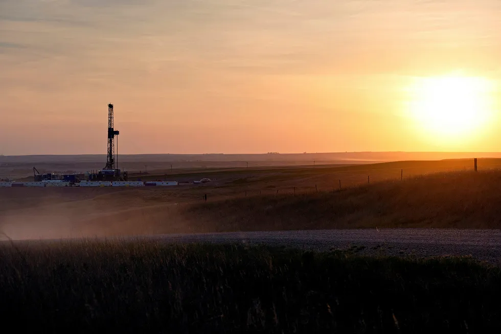 Production: oil output in North Dakota declines