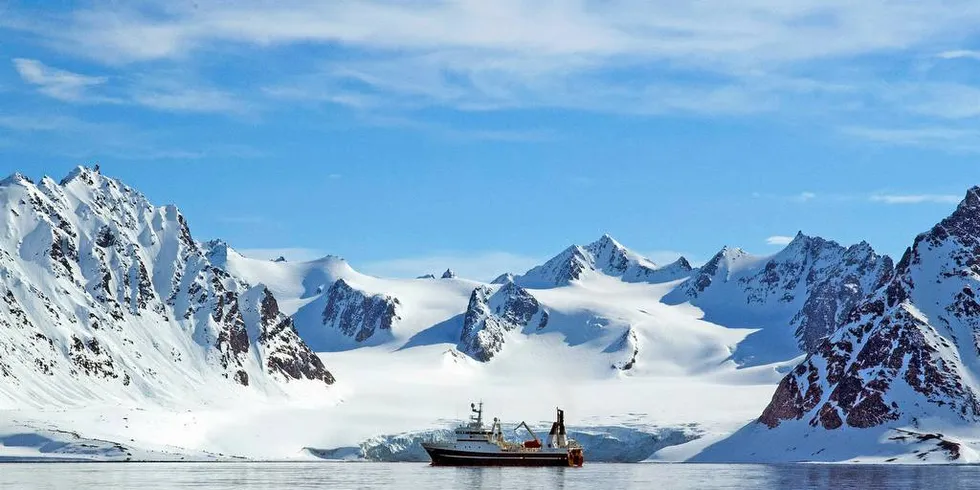 En rekke forskere skal på seminar med «Helmer Hanssen» til Svalbard.Foto: Karine Nigar Aarskog, UiT