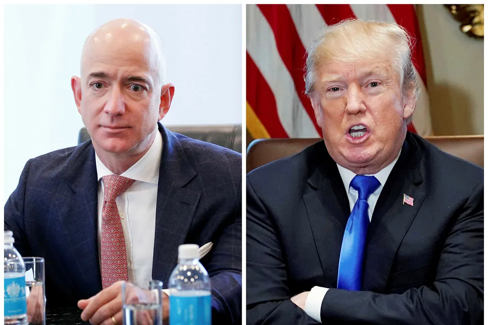 Jeff Bezos (til venstre) kan vinne på at Trump trapper opp handelskrigen med Kina.