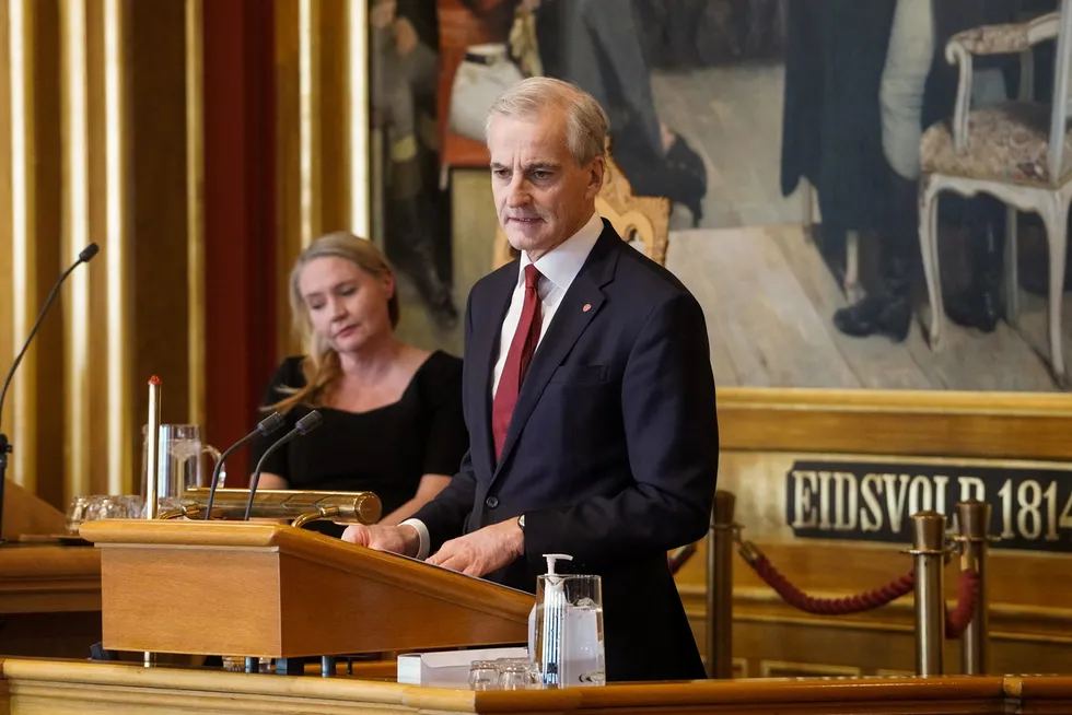 Statsminister Jonas Gahr Støre og daværende stortingspresident Eva Kristin Hansen.