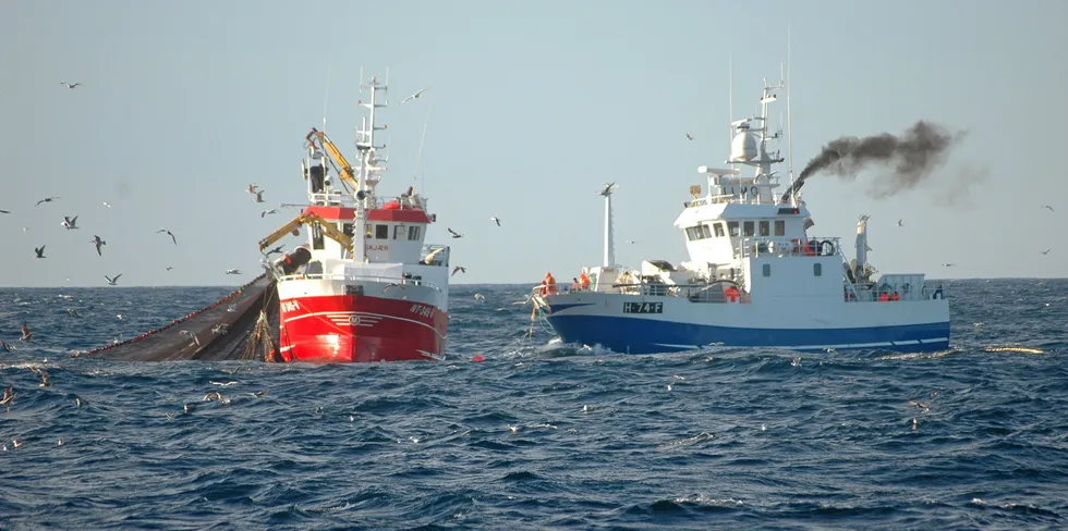 Fiskeflåten pålegges stadig nye miljøavgifter, men store deler av fiskeflåten har ikke alternativer til diesel. Det blir det nytteløst å pålegge flåten avgifter for ikke å bruke en teknologi som ikke finnes, mener Fiskeribladet.