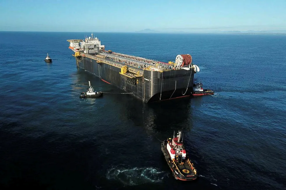 Heading for integration: the P-71 FPSO hull being transported from China to Brazil