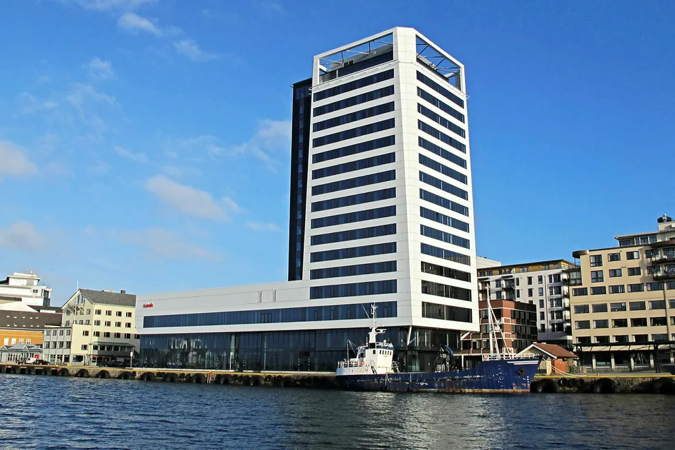 Scandic Havet i Bodø med 17 etasjer og 237 hotellrom er blant hotellene som eies av Rica Hotels.