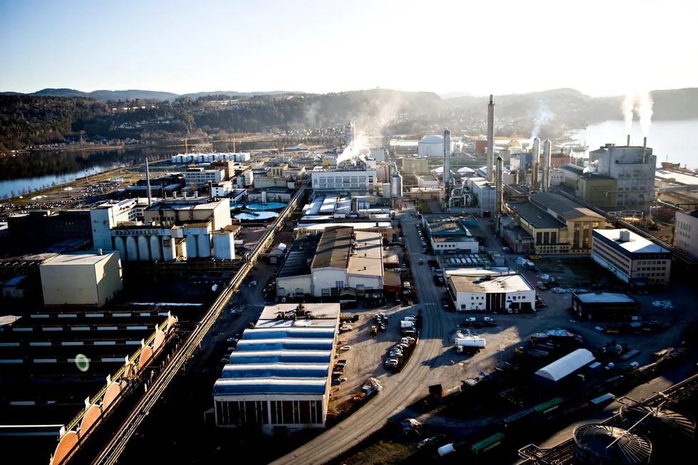 På Herøya industripark i Porsgrunn skal den nye batterifabrikken ligge.
