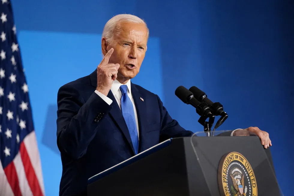 USAs president Joe Biden holdt en pressekonferanse ved avslutningen av Nato-toppmøtet i Washington natt til fredag. Han lover å fullføre jobben.