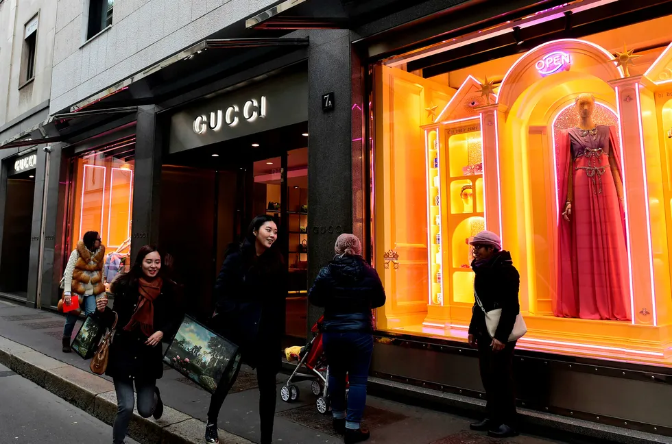 Politiet slo til mot blant annet Guccis kontorer i Milano forrige uke. Gucci skal være mistenkt for å ha unndratt 1,3 milliarder euro fra italienske skattemyndigheter. Foto: MIGUEL MEDINA