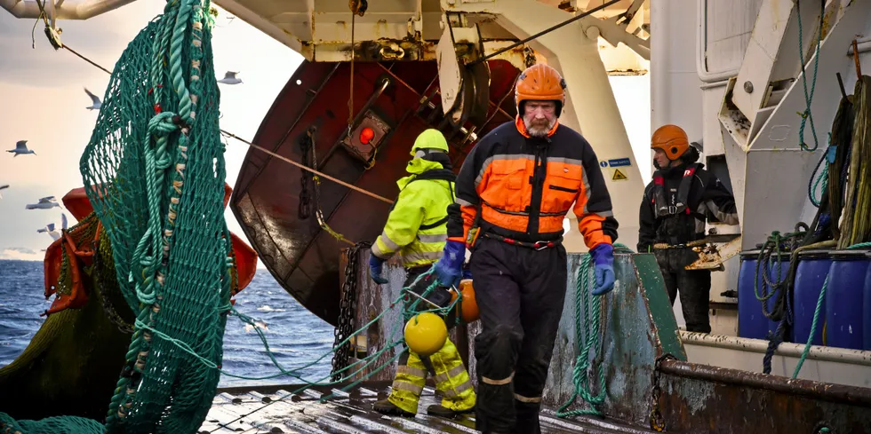 Roger B. Larsen er leder for Senter for nedbrytbar plast for anvendelse i fiskeri og akvakultur. Roger B. Larsen, UiT, Senter for nedbrytbar plast for anvendelse i fiskeri og akvakultur, nedbrytbar plast