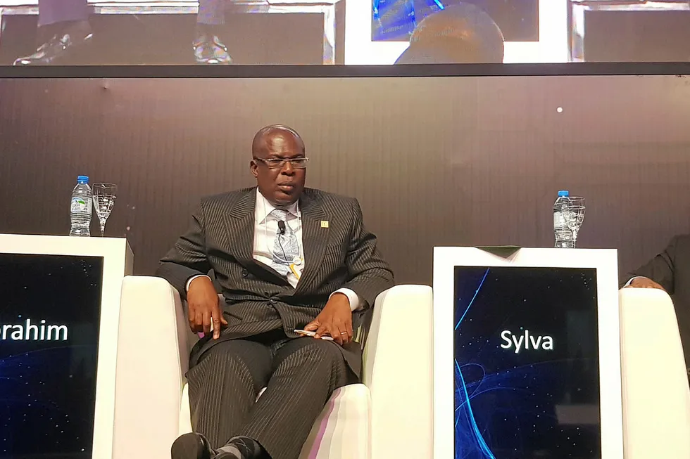 Timipre Sylva: Nigerian minister (left)