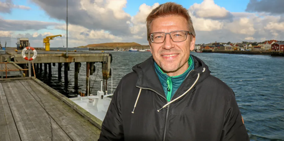 Vardø-ordfører Ørjan Jensen er MDGs første og eneste ordfører. Jensen sier at han er for vindkraft til havs og på land forutsatt at det er ikke er til skade for økosystemene og i konflikt med fiskerinæringen.