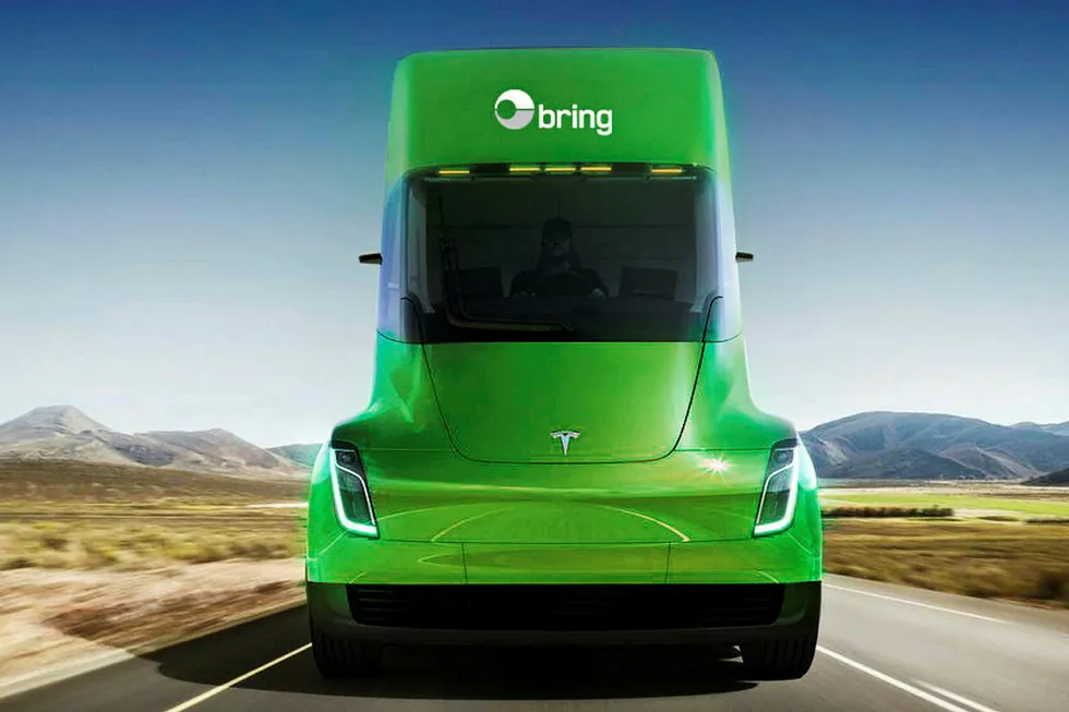 Slik mener Posten den vil se ut, lastebilen som skal produseres av Tesla og leveres til Posten i 2019. Illustrasjon: Posten